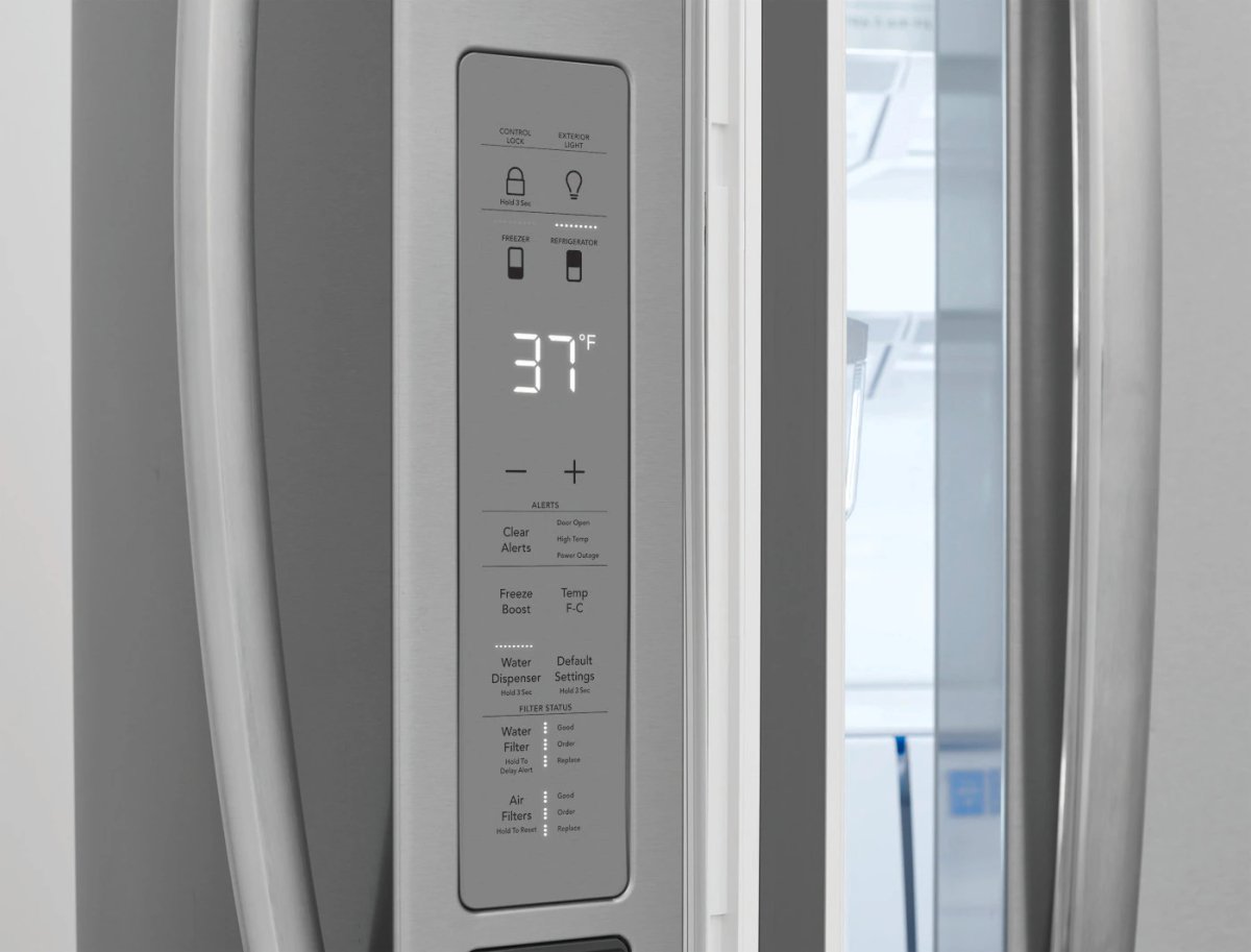 GRMG2272CF - REFRIGERATORS - Frigidaire Gallery - French 4 - Door - Stainless Steel - New - BonPrix Électroménagers