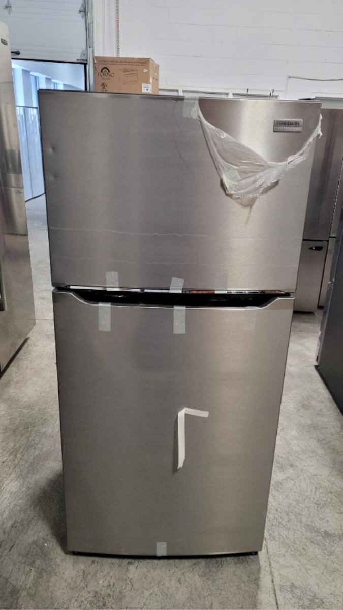 GRTE2055AF - REFRIGERATORS - Frigidaire - Top Freezer - Stainless Steel - Open Box - BonPrix Électroménagers