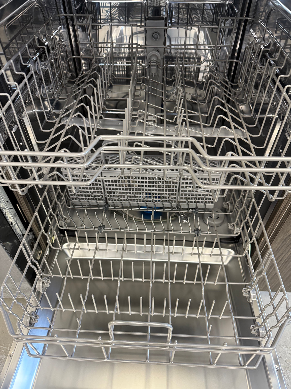 MDF24P1BST - DISHWASHERS - Midea - Front Controls - Stainless Steel - Open Box - BonPrix Électroménagers