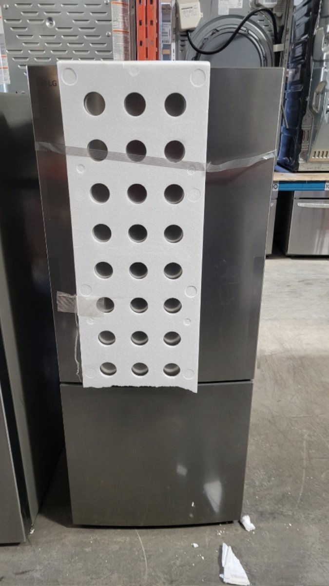 LBNC15251V - REFRIGERATORS - LG - Bottom Freezer - Platinum - Open Box - BonPrix Électroménagers