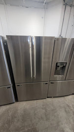 LRFLS3206S - REFRIGERATORS - LG - French 3-Door - Stainless Steel - Open Box - BonPrix Électroménagers