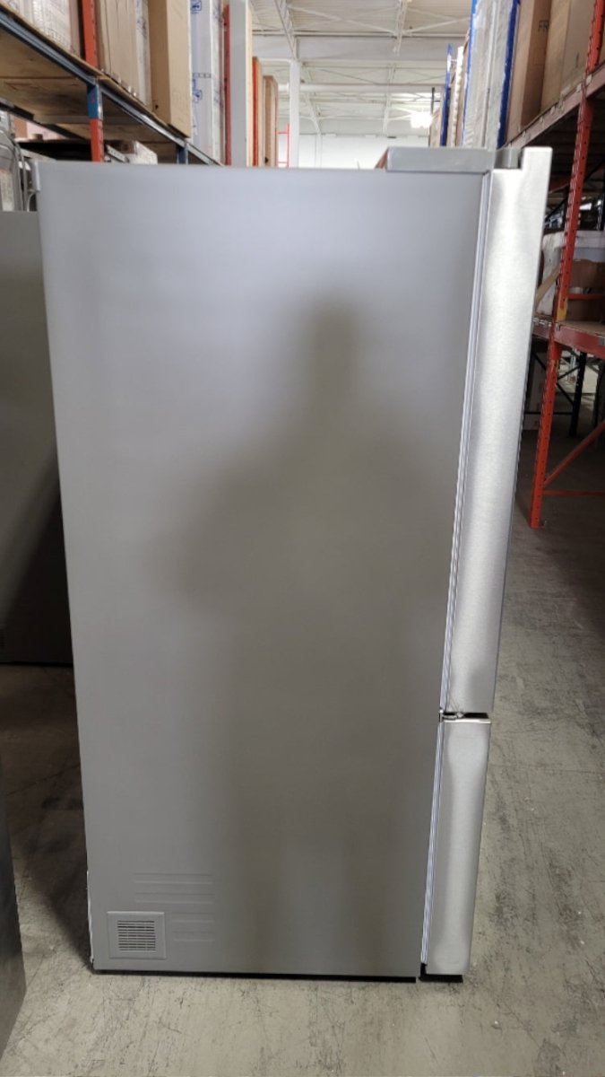 LRFLS3206S - REFRIGERATORS - LG - French 3 - Door - Stainless Steel - Open Box - BonPrix Électroménagers