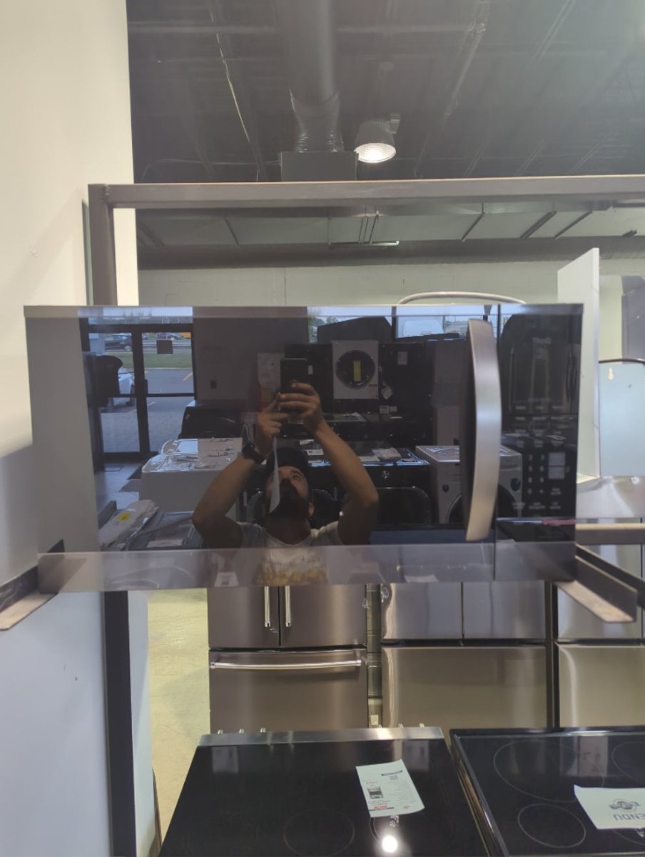 MVEM1825D - MICROWAVES OVENS - LG - Over - The - Range - Black Stainless - Open Box - BonPrix Électroménagers