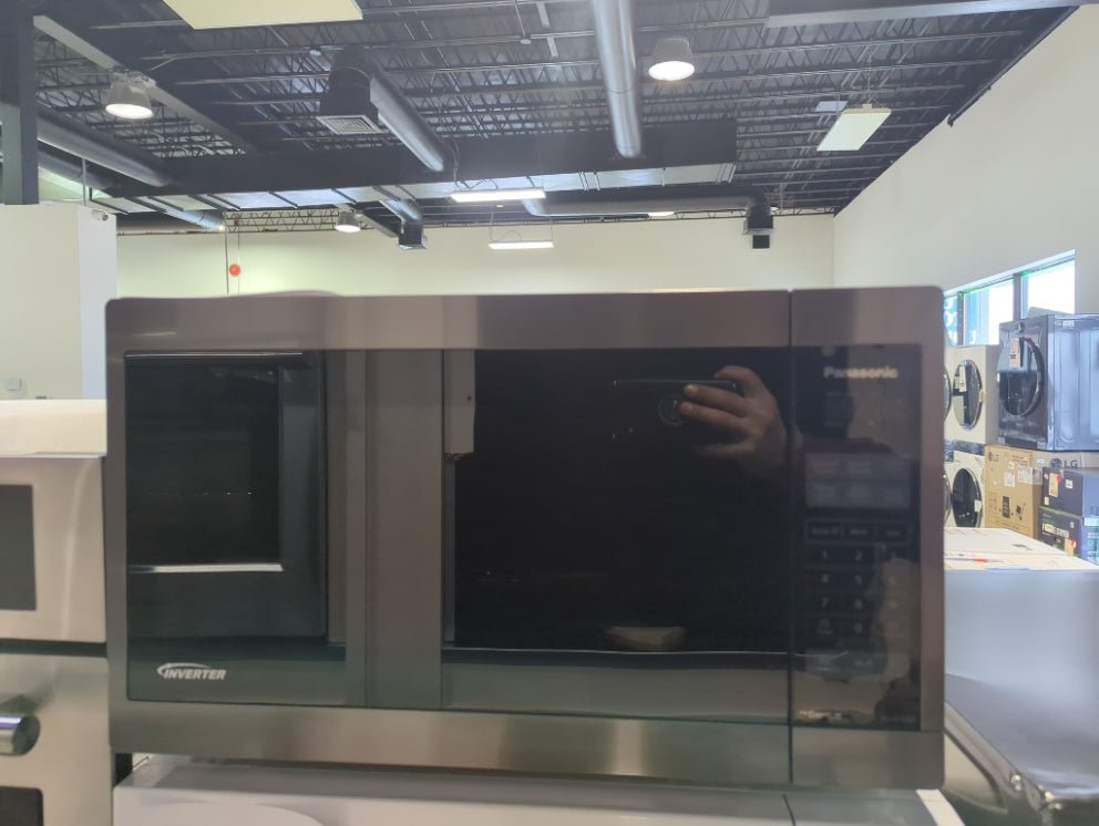 NNSC688SC - MICROWAVES OVENS - Panasonic - Countertop - Black Stainless - Open Box - BonPrix Électroménagers